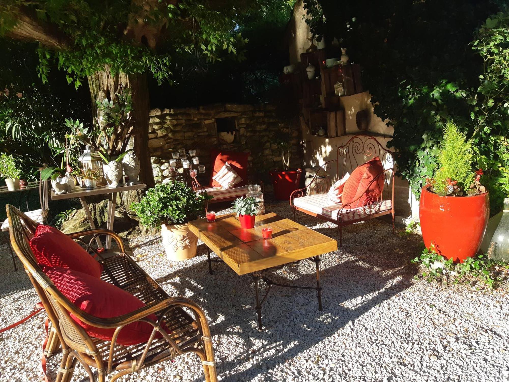 Cherche Midi Hébergement de vacances Noves